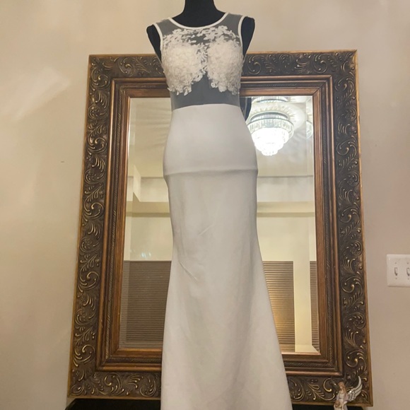 Wedding dress by Grace Karin size 2 - Picture 1 of 6